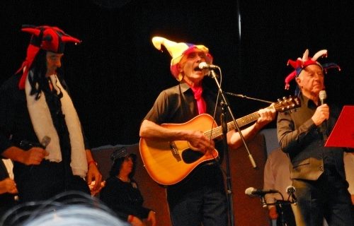   Le Grand Bouffon invite les Bouffons à bouffonner !  Paroles et musique originales de Guy J